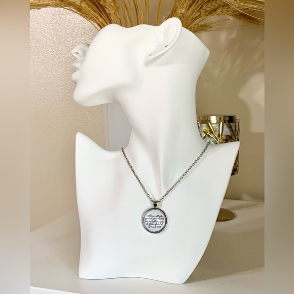 Faith based pendant necklace. - Picture 2 of 3